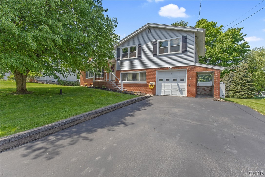 7 Devon Place Camillus, NY 13031 - Photo 1 of 43
