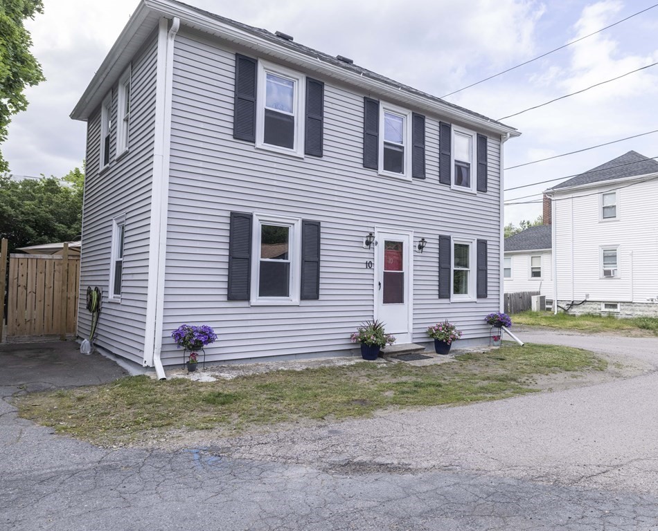 10 Sandy Hill Road Raynham, MA 02767 - Photo 1 of 28 Gallery Image 1