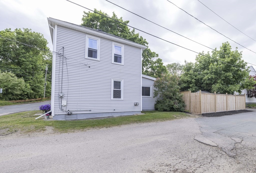 10 Sandy Hill Road Raynham, MA 02767 - Photo 3 of 28 Gallery Image 3