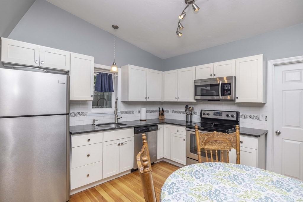 10 Sandy Hill Road Raynham, MA 02767 - Photo 9 of 28 Gallery Image 9