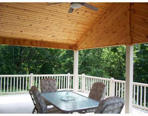 562 Meade Drive McKees Rocks, PA 15136 - Photo 8 of 8 Patio/Deck.