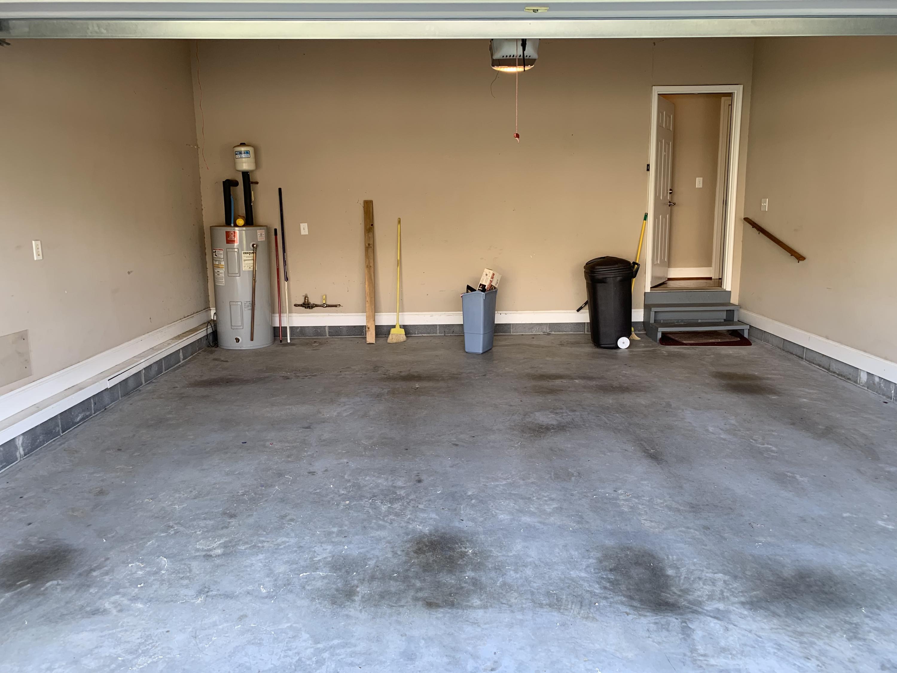 260 Hunting Ridge Circle Rock Spring, GA 30739 - Photo 18 of 22 Garage