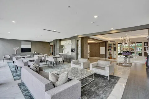 $799,900 | 701 East Camino Real, Unit 4B, Boca Raton, FL 33432