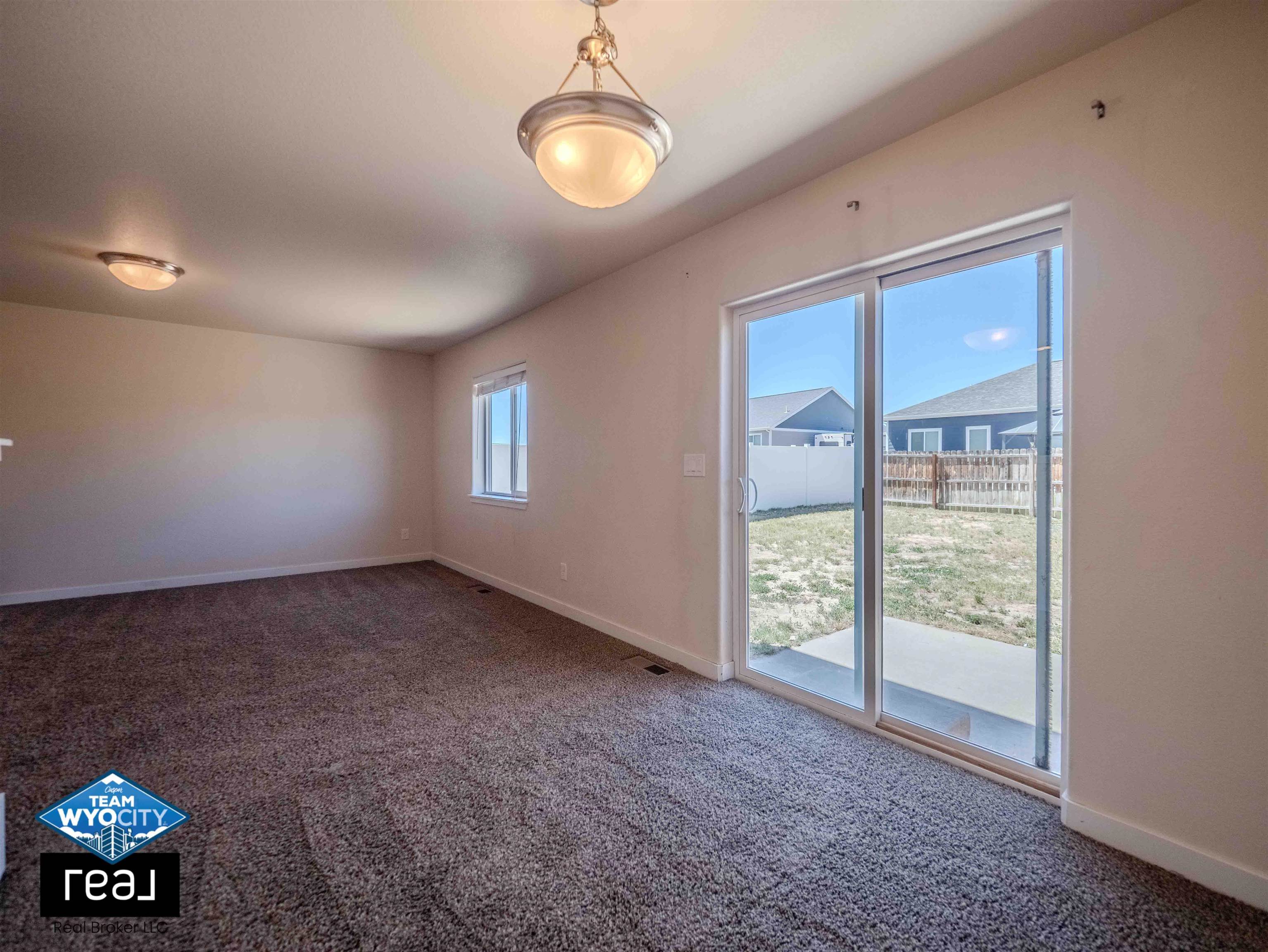 6866 Umpqua River Road Casper, WY 82604 - Photo 5 of 45
