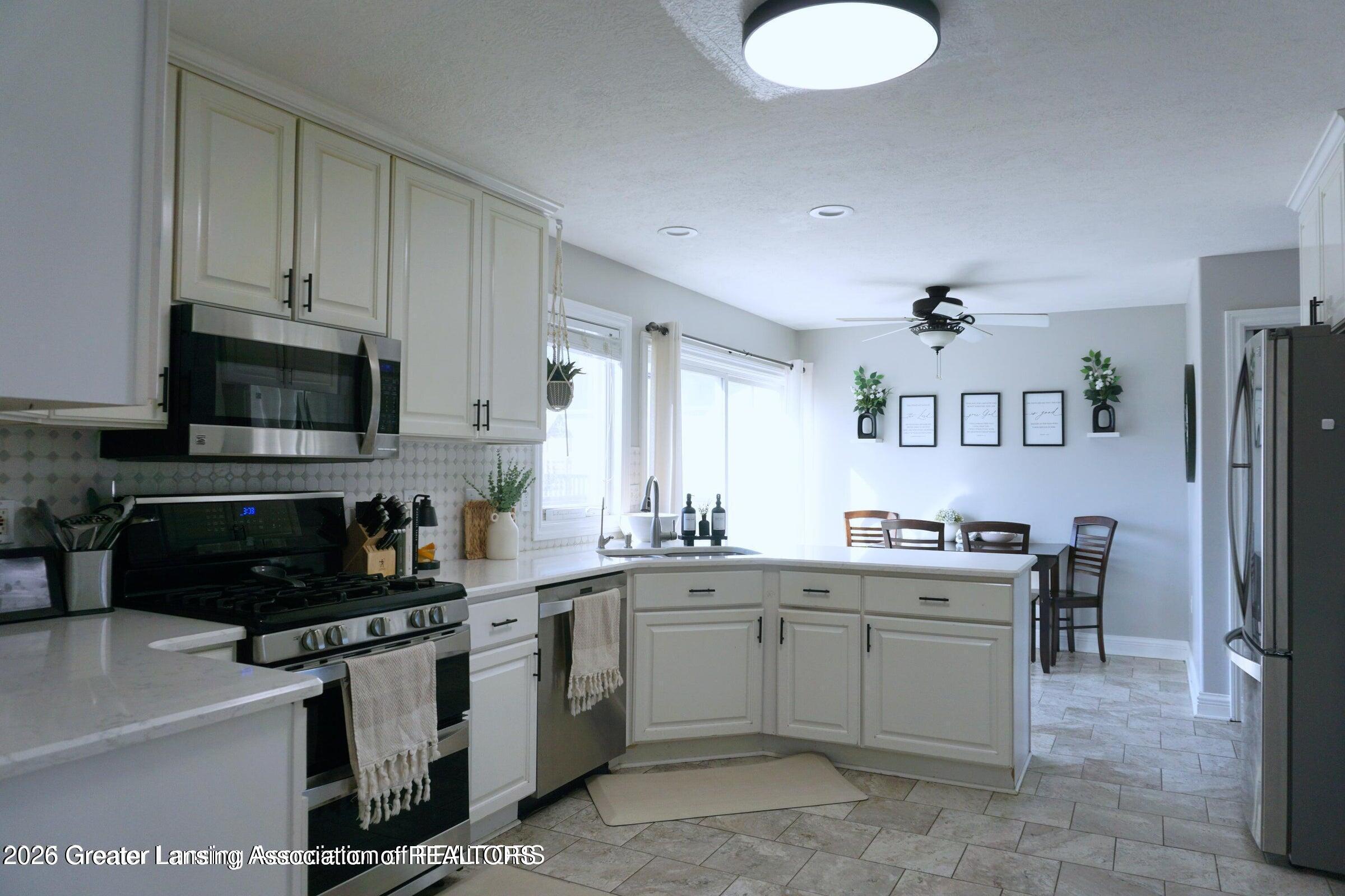 6480 Meridian Road Laingsburg, MI 48848 - Photo 15 of 91 20260401144356581940000000-o