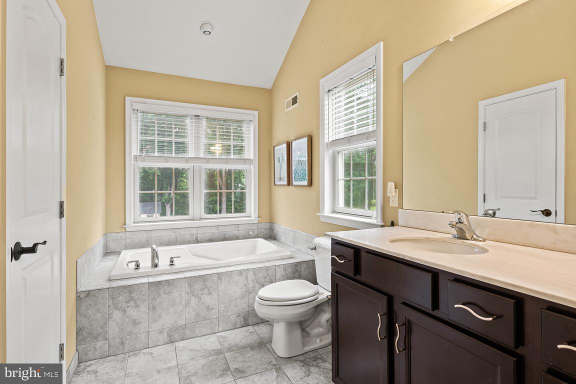 647 Schwab Road Hatfield, PA 19440 - Photo 23 of 39 Primary bathroom