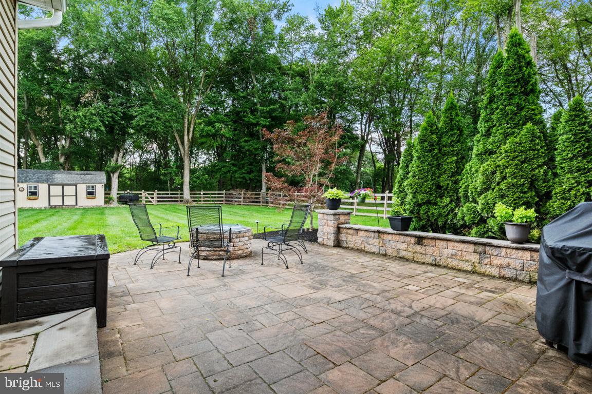 647 Schwab Road Hatfield, PA 19440 - Photo 37 of 39 Paver patio
