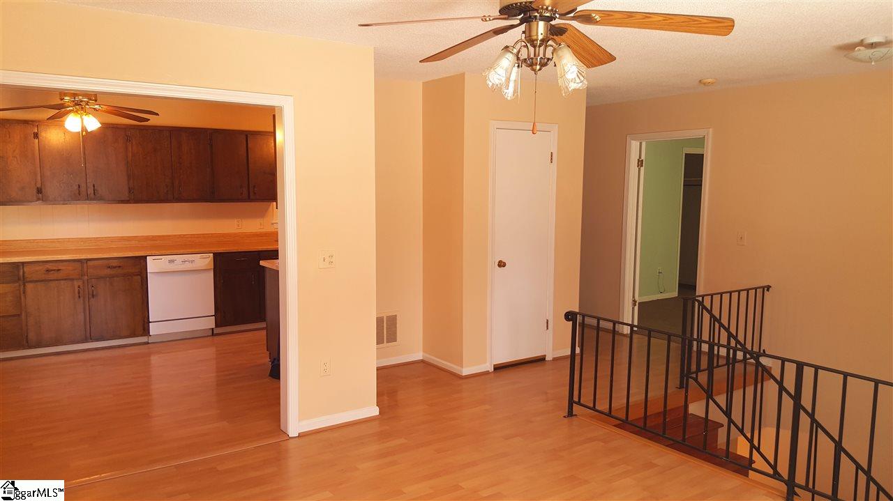 410 Rotterdam Road Easley, SC 29640 - Photo 4 of 20 Gallery Image 4