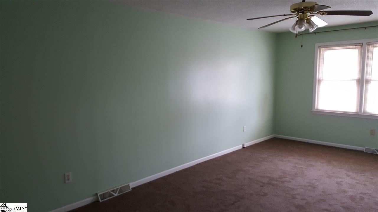 410 Rotterdam Road Easley, SC 29640 - Photo 7 of 20 Gallery Image 7