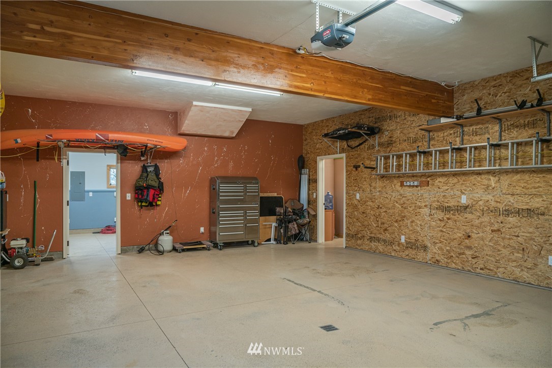 70 B Tunk Creek Road Riverside, WA 98849 - Photo 32 of 40 a view of a room with gym equipment