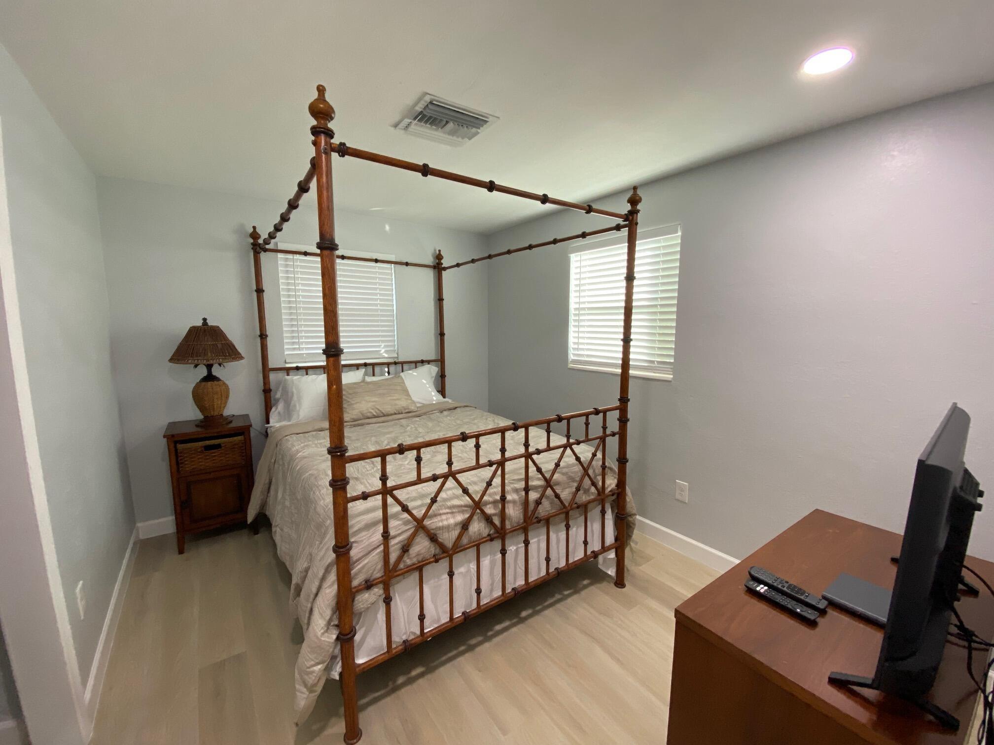 9015 Twig Road Wellington, FL 33467 - Photo 9 of 16 IMG_4112