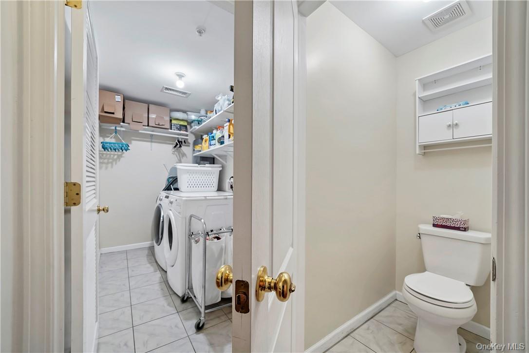 8 Elm Street, Unit 112 Spring Valley, NY 10977 - Photo 15 of 28 Half bath