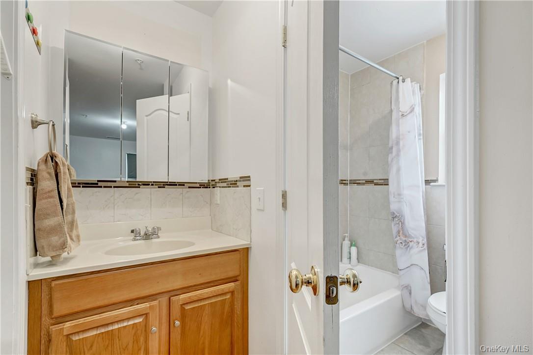 8 Elm Street, Unit 112 Spring Valley, NY 10977 - Photo 26 of 28 Full bath #2