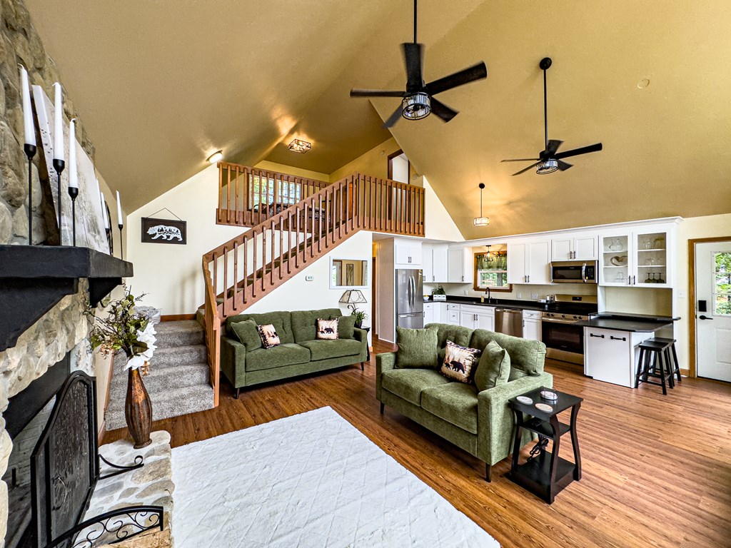 1484 Cardinal Road Murphy, NC 28906 - Photo 18 of 89