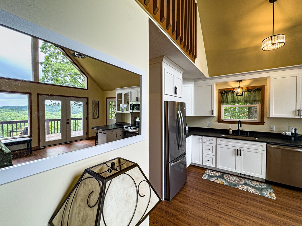 1484 Cardinal Road Murphy, NC 28906 - Photo 20 of 89