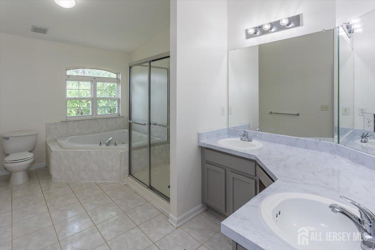 3 Rozalyn Lane Old Bridge, NJ 08879 - Photo 24 of 44 Gallery Image 24