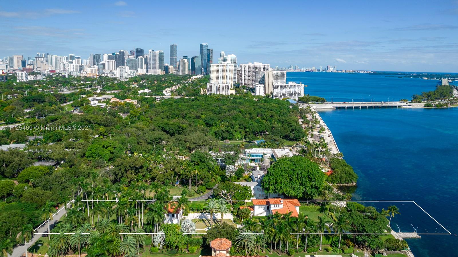 3029 Brickell Avenue Miami, FL 33133 - Photo 25 of 41 a view of a city