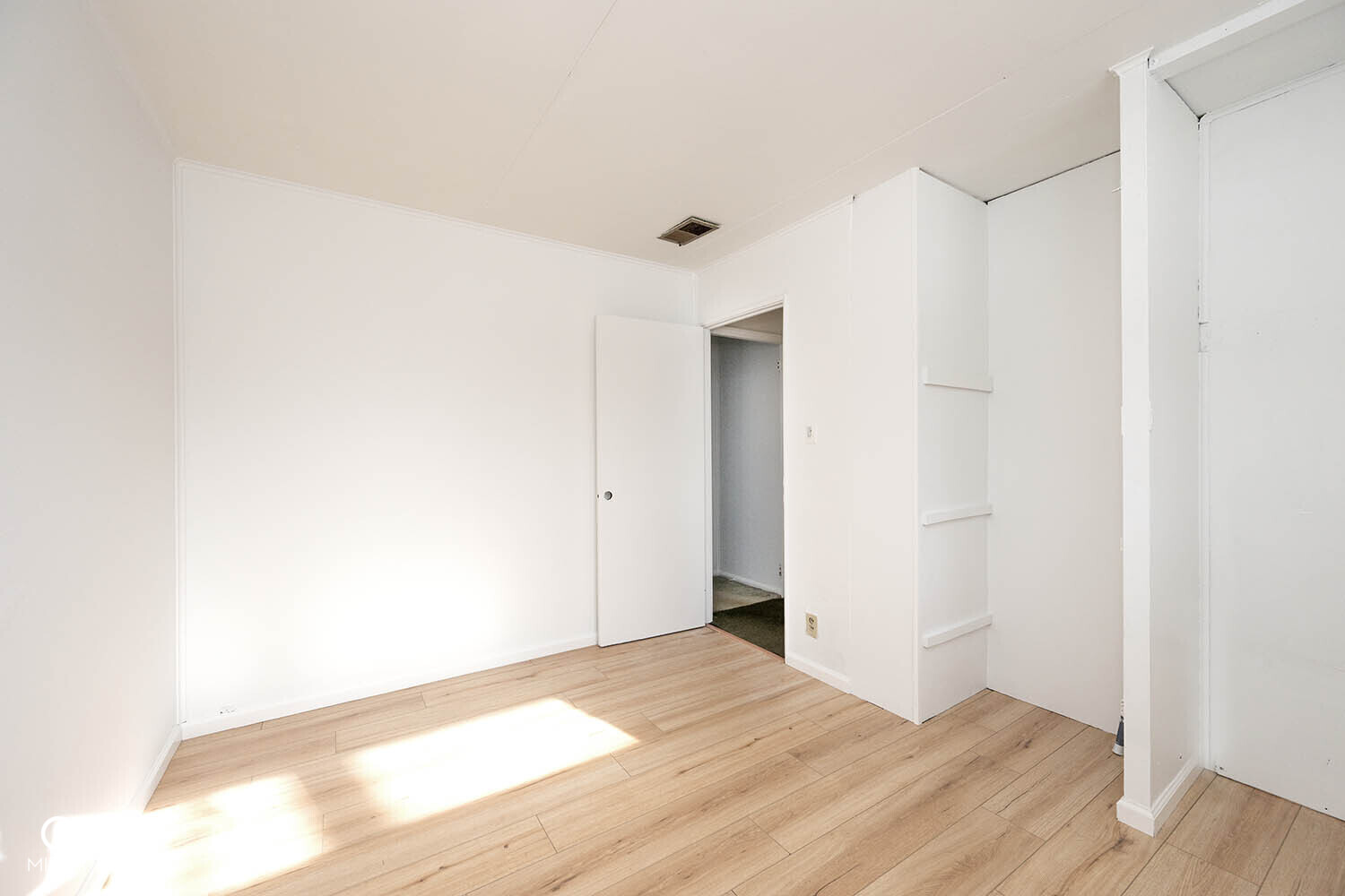 1924 Randall Road Indianapolis, IN 46240 - Photo 11 of 19