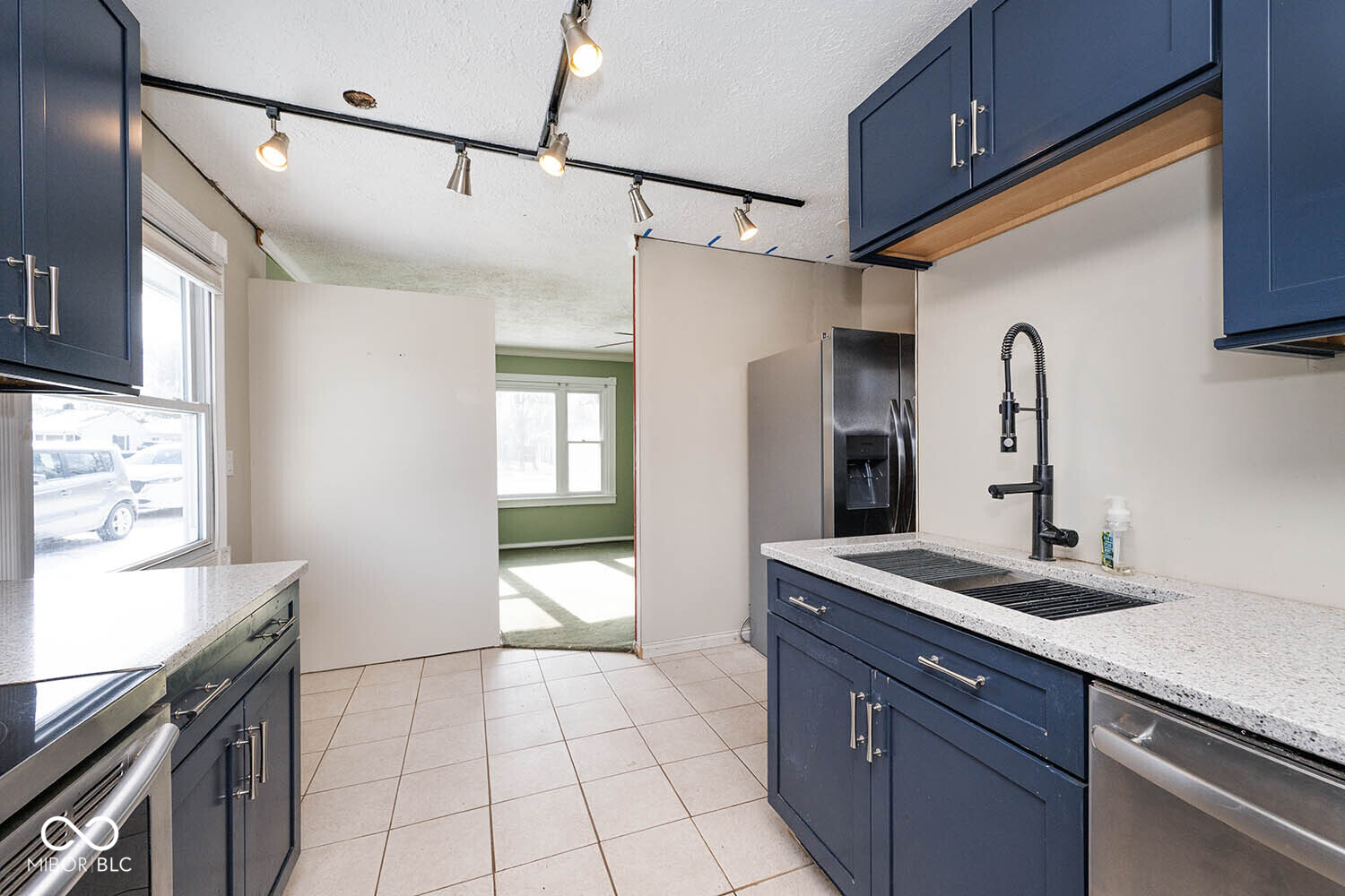 1924 Randall Road Indianapolis, IN 46240 - Photo 17 of 19