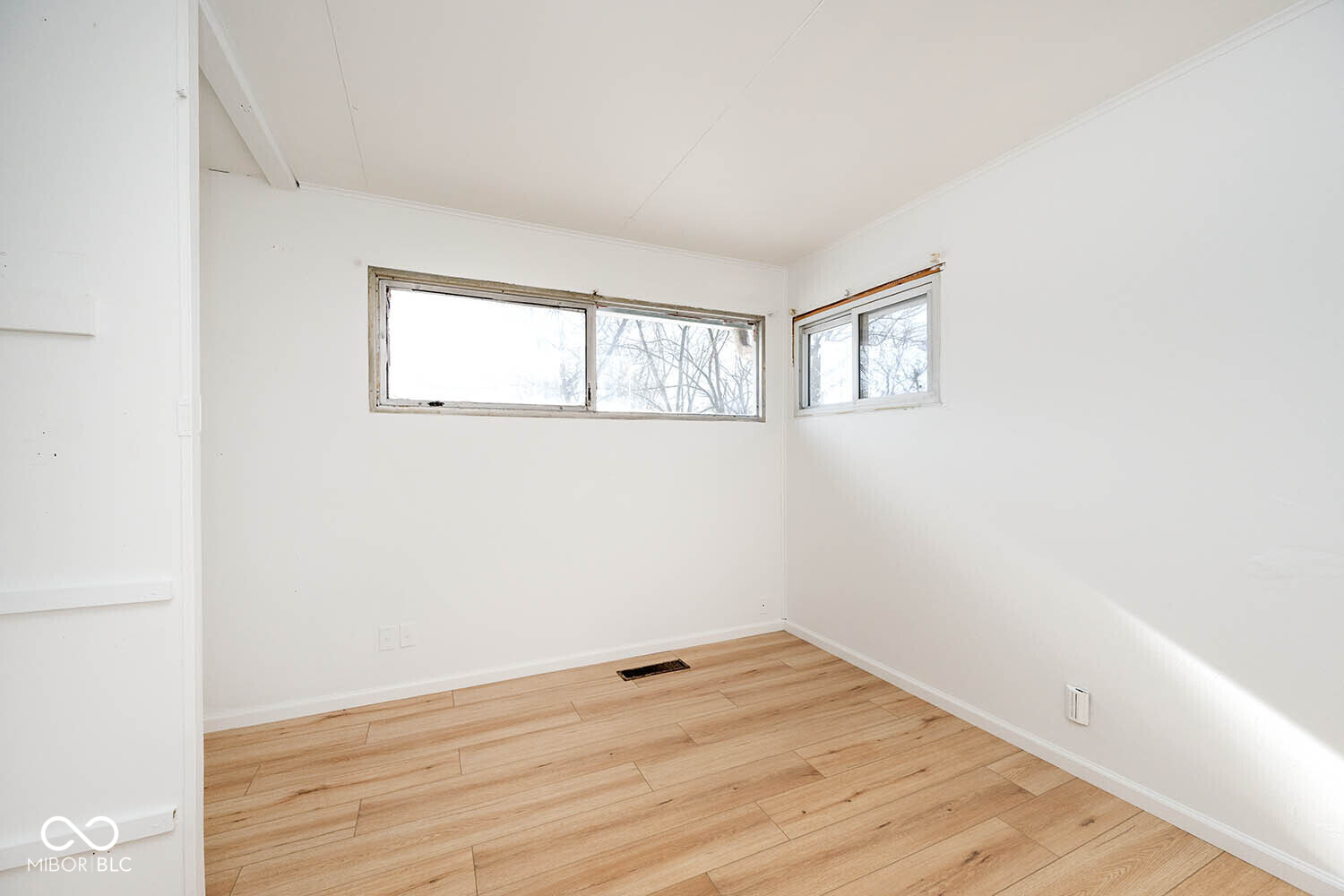 1924 Randall Road Indianapolis, IN 46240 - Photo 6 of 19