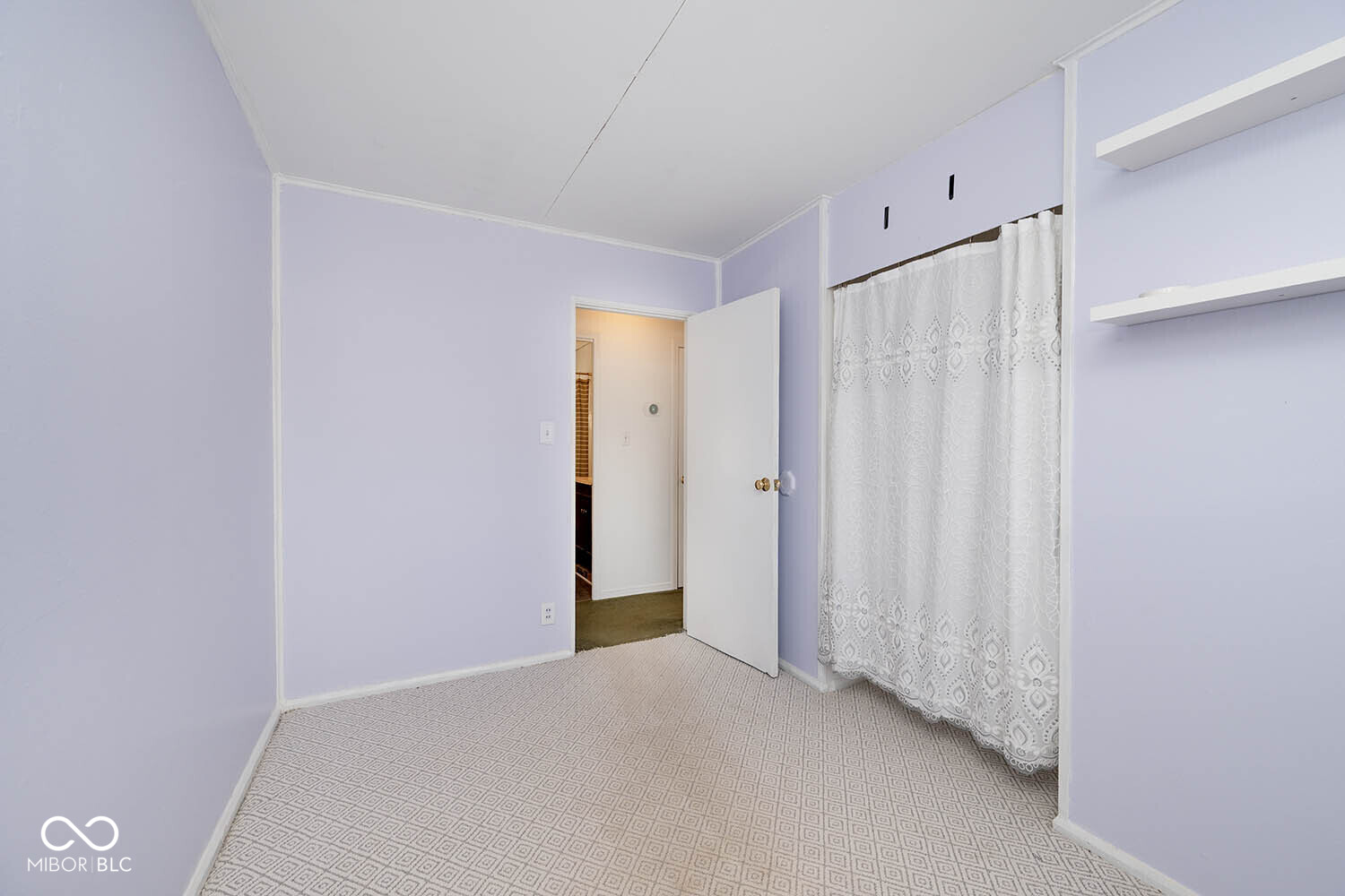 1924 Randall Road Indianapolis, IN 46240 - Photo 7 of 19