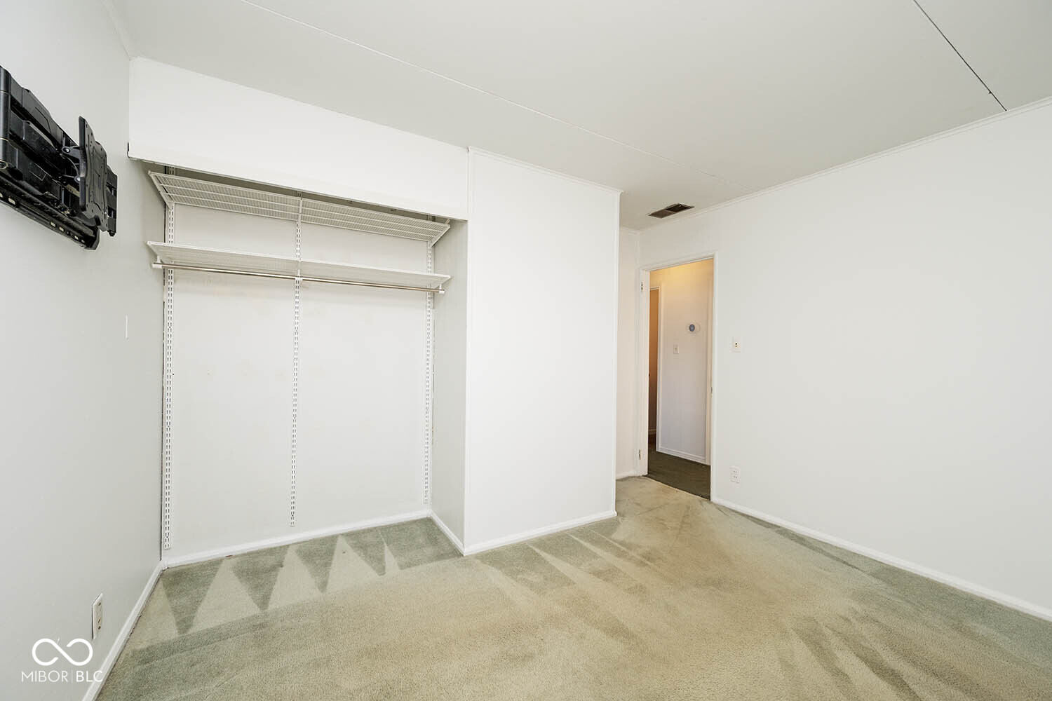 1924 Randall Road Indianapolis, IN 46240 - Photo 10 of 19