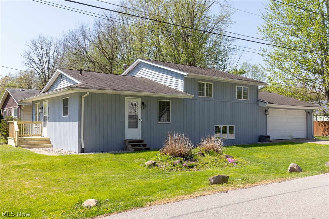 5258 Main Avenue North Ridgeville, OH 44039 - Photo 4 of 34