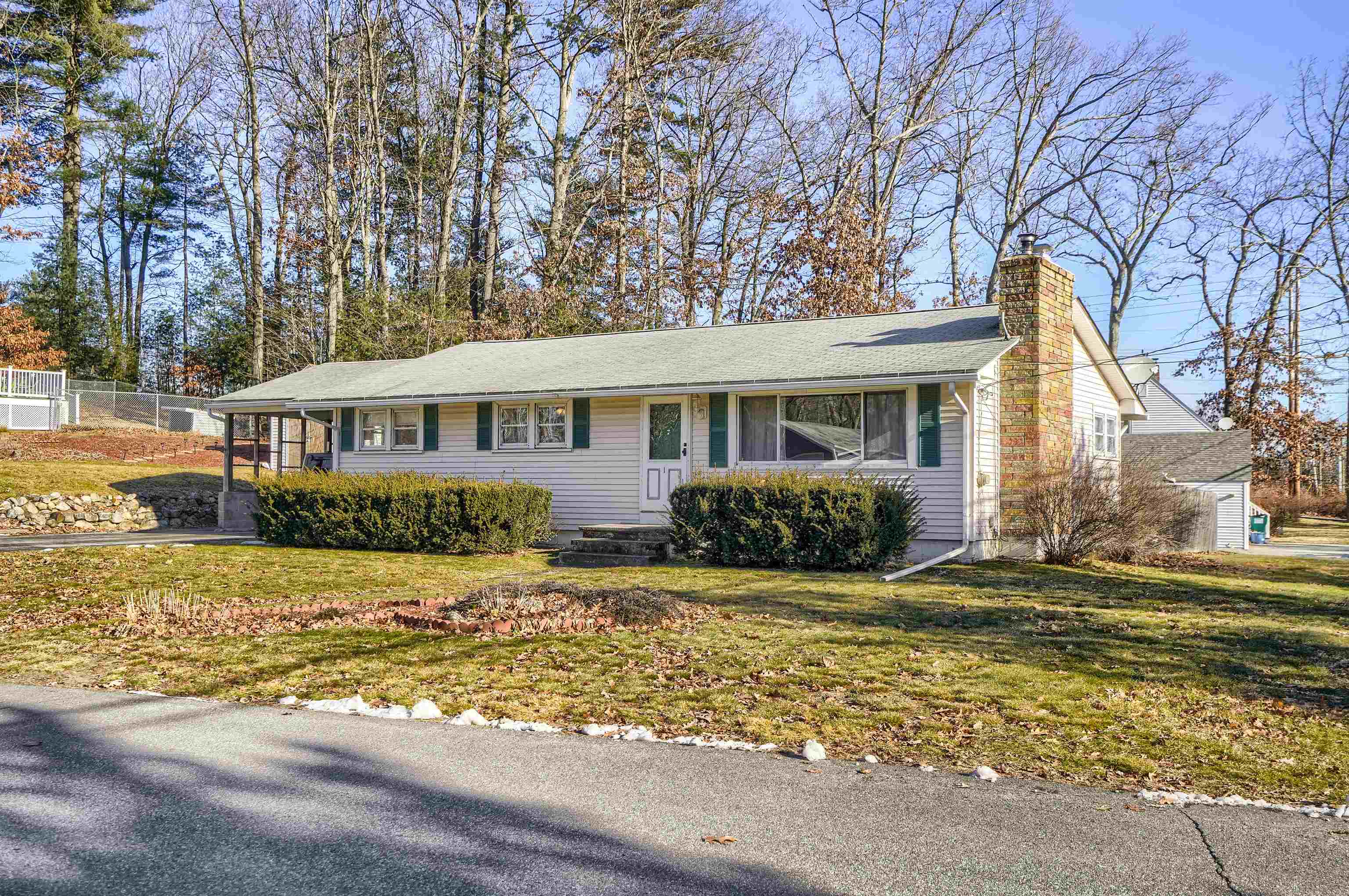 1 Oak Ridge Avenue Merrimack, NH 03054 - Photo 3 of 30