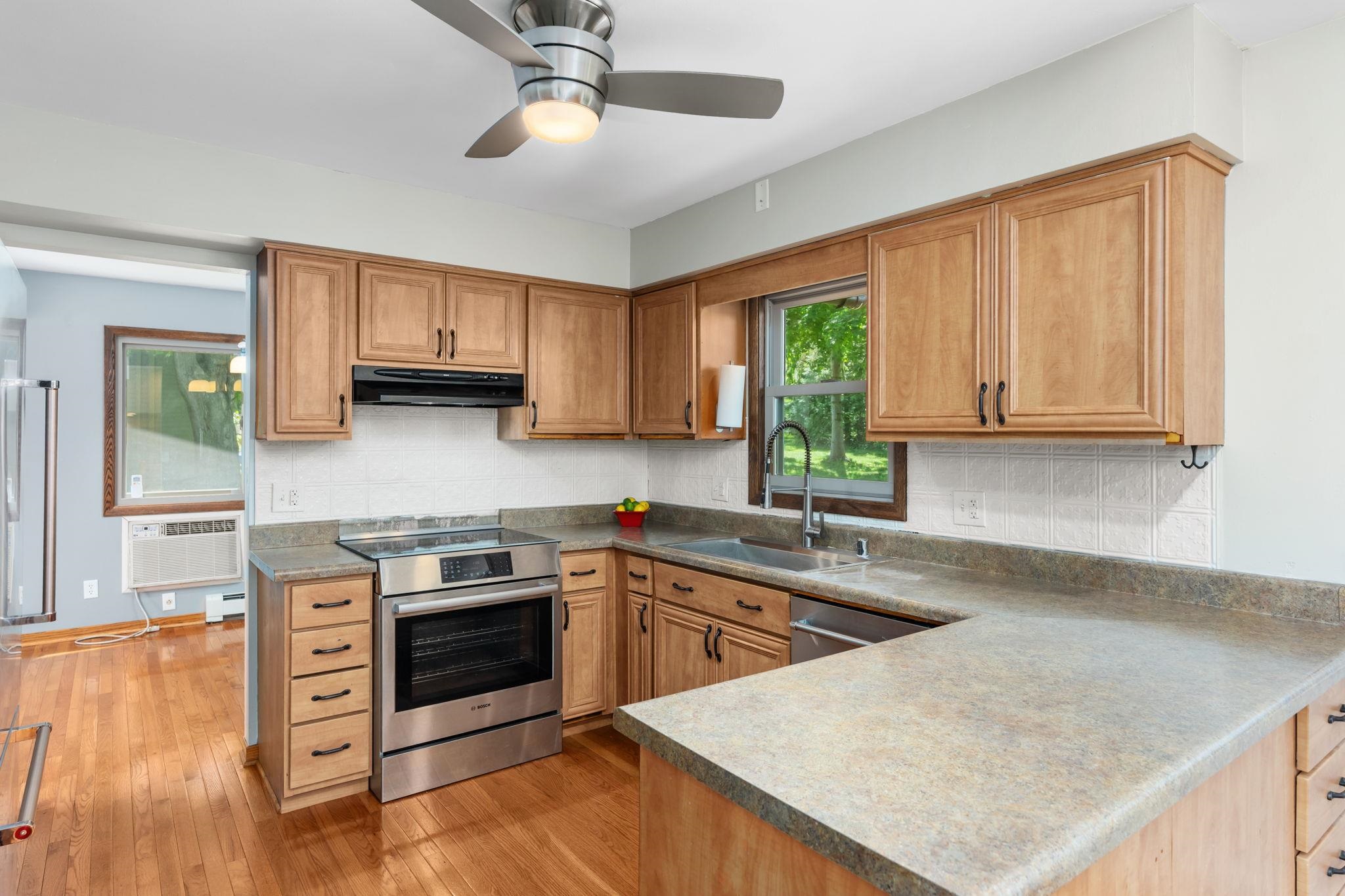 1101 Hillview Road Black Earth, WI 53515 - Photo 12 of 41