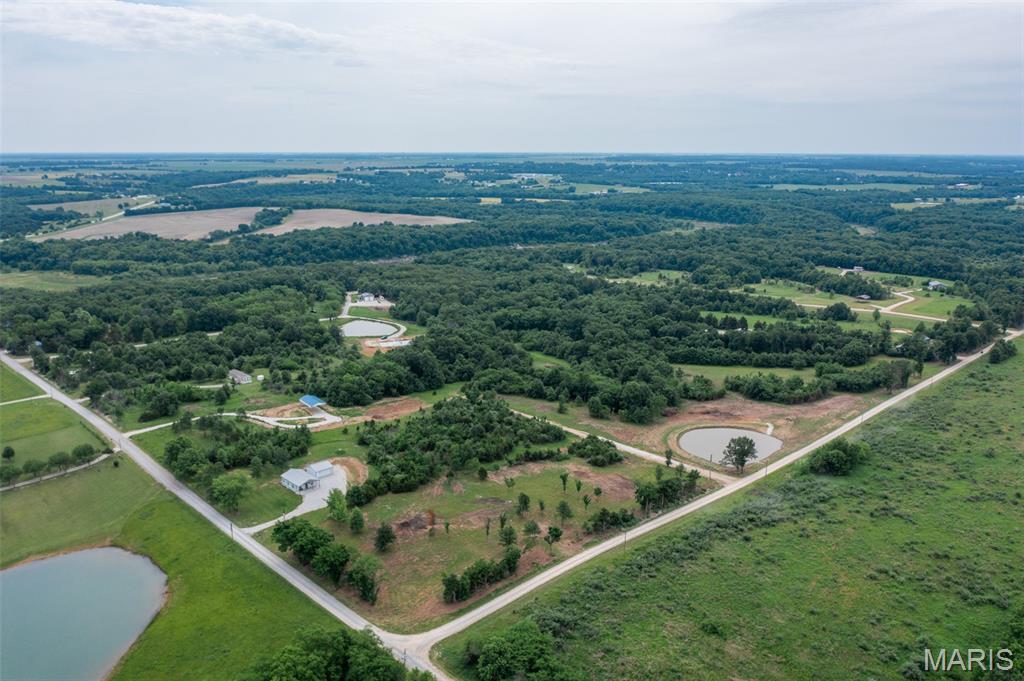 8 Halyon Estates Perry, MO 63462 - Photo 11 of 28