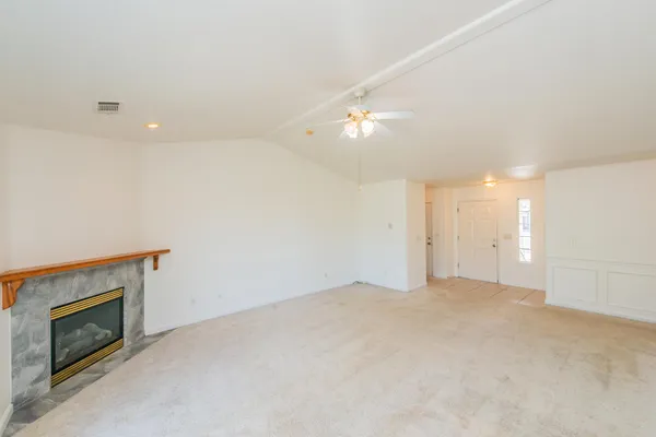 $375,000 | 188 Woodcliff Drive, Redding, CA 96003