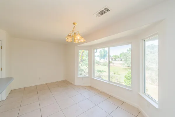 $375,000 | 188 Woodcliff Drive, Redding, CA 96003