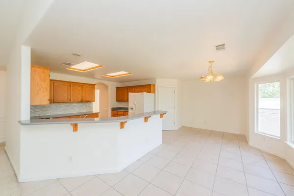 $375,000 | 188 Woodcliff Drive, Redding, CA 96003