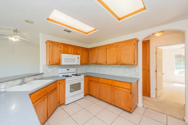 $375,000 | 188 Woodcliff Drive, Redding, CA 96003