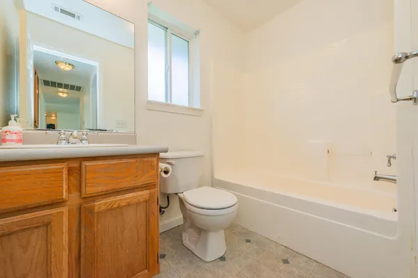 $375,000 | 188 Woodcliff Drive, Redding, CA 96003