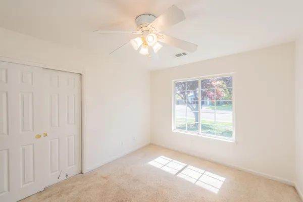 $375,000 | 188 Woodcliff Drive, Redding, CA 96003