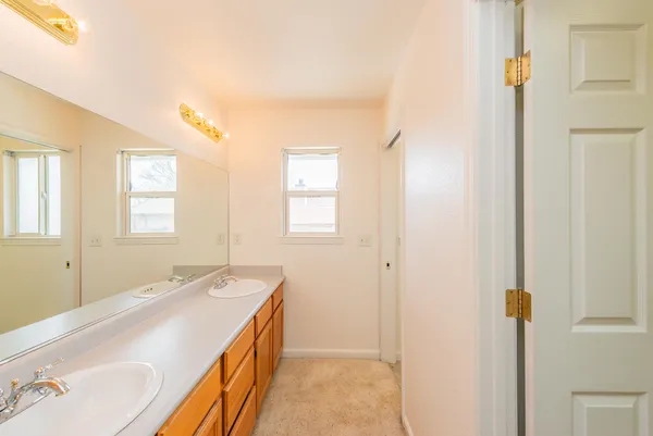 $375,000 | 188 Woodcliff Drive, Redding, CA 96003