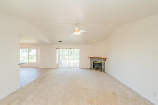 $375,000 | 188 Woodcliff Drive, Redding, CA 96003