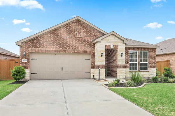 $2,800 | 14209 Freeboard Drive, Texas City, TX 77510