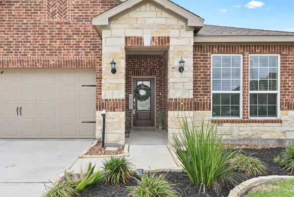 $2,800 | 14209 Freeboard Drive, Texas City, TX 77510