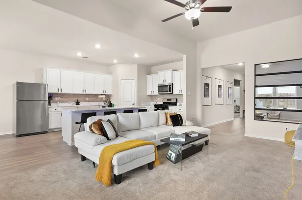 $2,800 | 14209 Freeboard Drive, Texas City, TX 77510