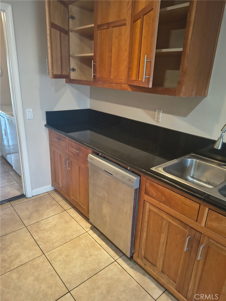9775 El Paseo Drive Rancho Cucamonga, CA 91730 - Photo 5 of 6