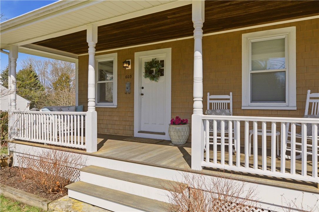603 Maple Avenue Barrington, RI 02806 - Photo 3 of 31