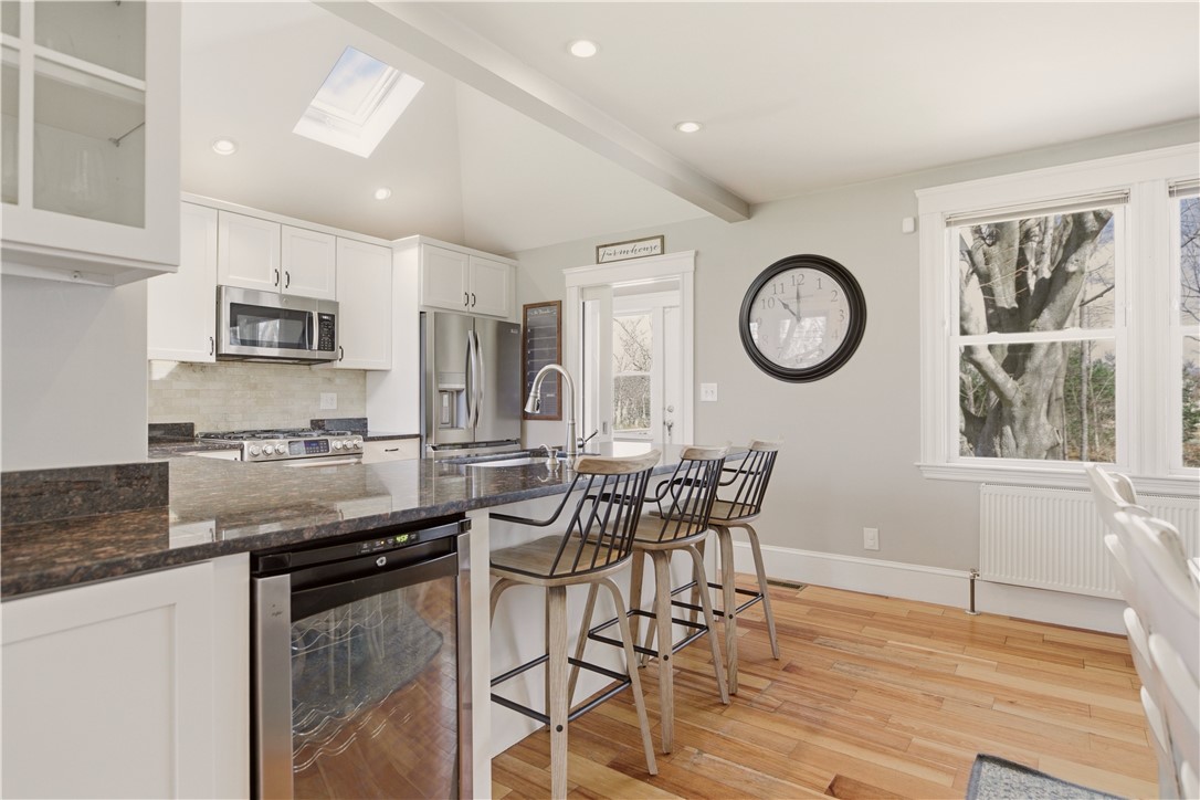 603 Maple Avenue Barrington, RI 02806 - Photo 9 of 31