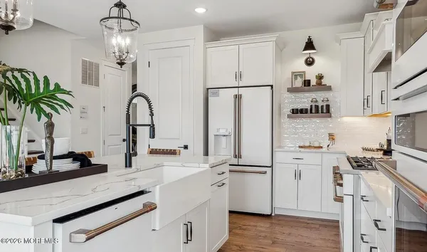 $979,000 | 30 Carlisle Court, Howell, NJ 07731