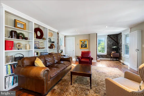 $975,000 | 3673 River Road, Lumberville, PA 18933