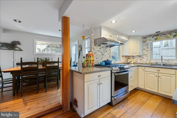 $975,000 | 3673 River Road, Lumberville, PA 18933