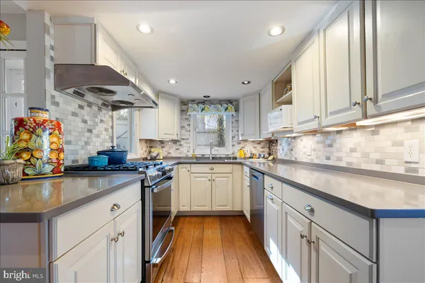 $975,000 | 3673 River Road, Lumberville, PA 18933