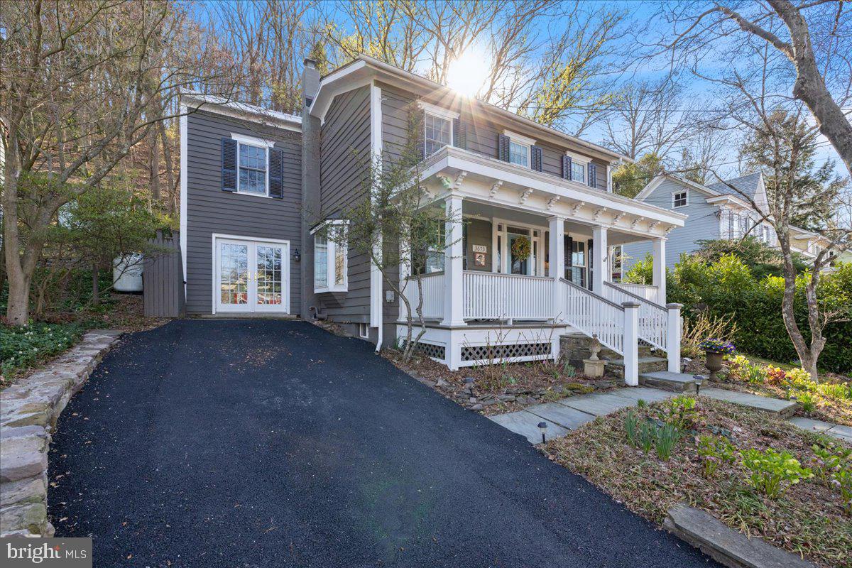 3673 River Road Lumberville, PA 18933 - Photo 3 of 53 Off street parking and on street parking available