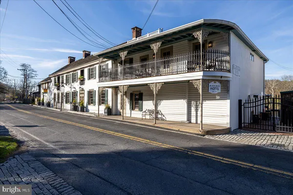 $975,000 | 3673 River Road, Lumberville, PA 18933